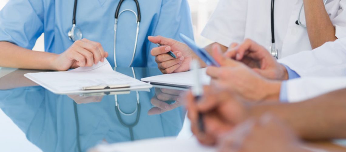 a-hopital-000-postes-medecins-sont-vacants_width1024